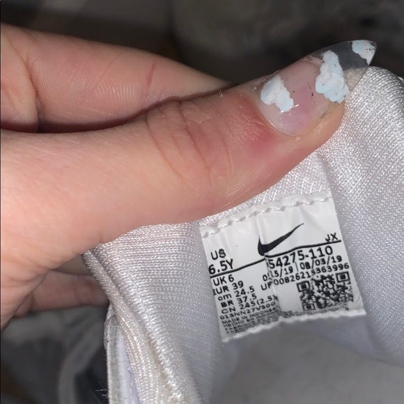 White Nike hurraches - Picture 5 of 5